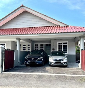 Teratai Homestay 3 Batu Buruk